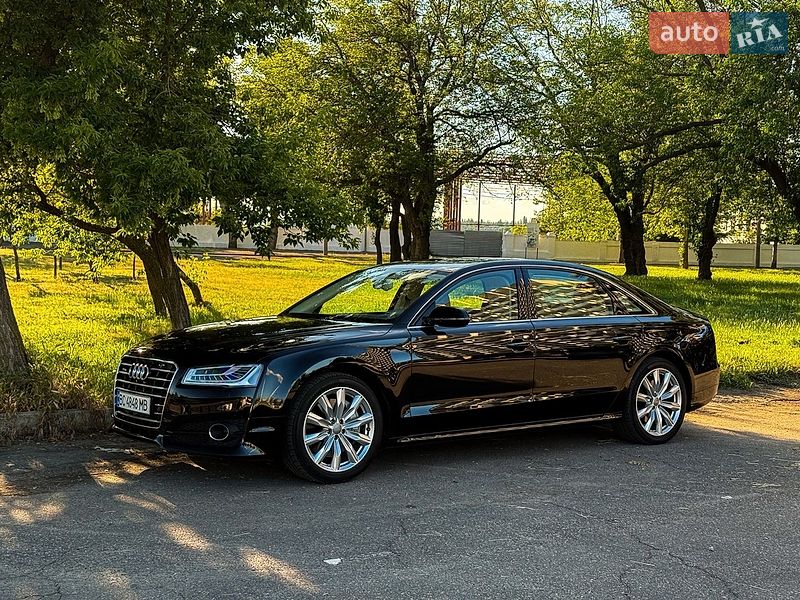 Седан Audi A8 2016 в Николаеве