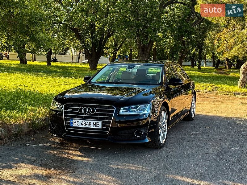 Седан Audi A8 2016 в Николаеве