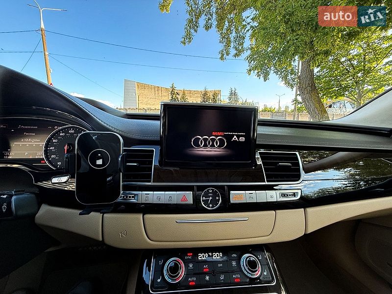 Седан Audi A8 2016 в Николаеве