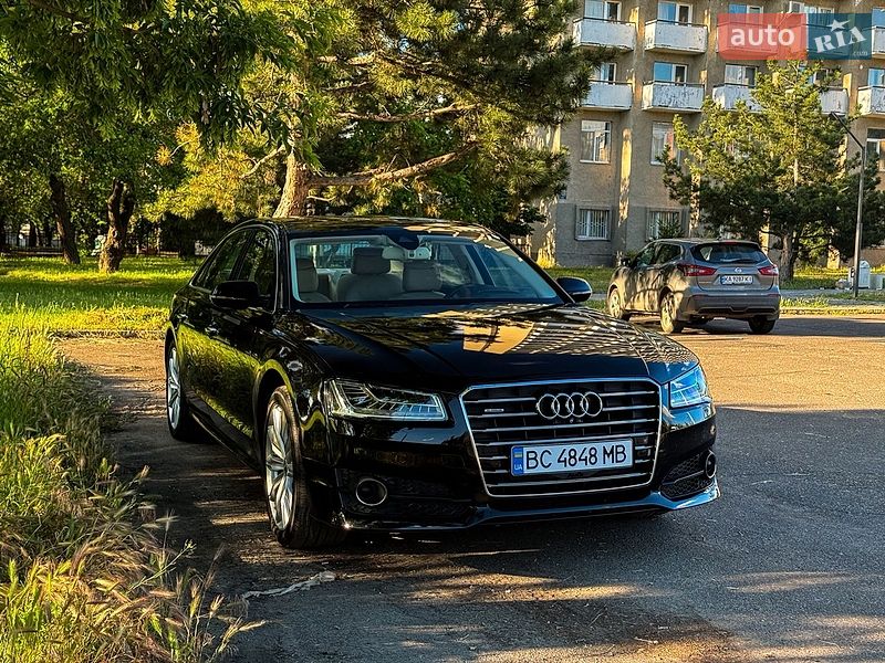 Седан Audi A8 2016 в Николаеве