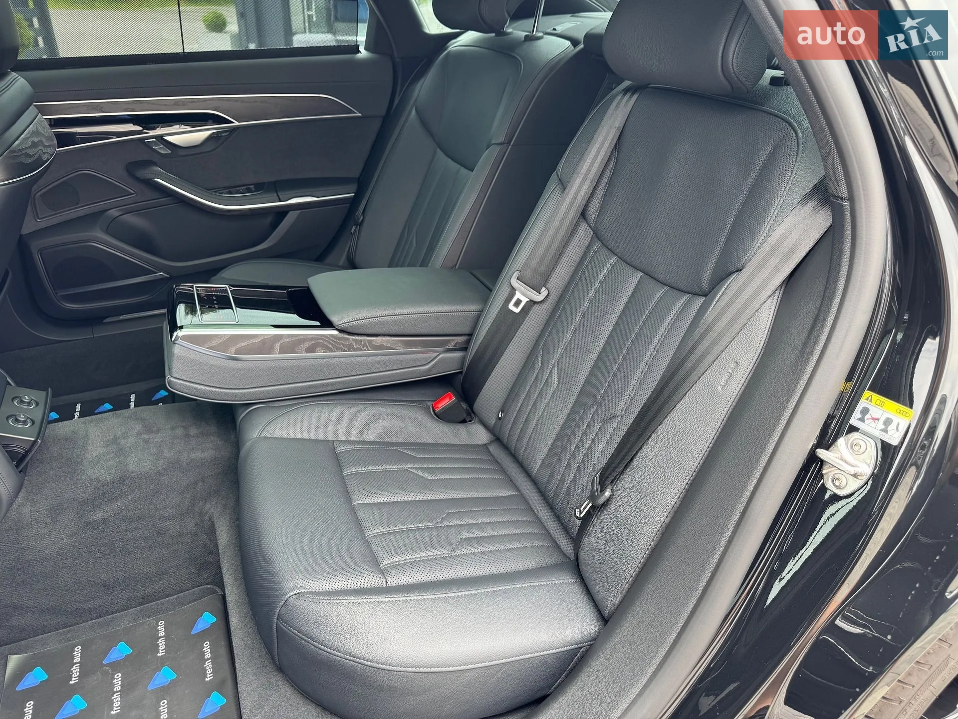 2024 Audi A8 - мініатюра 6