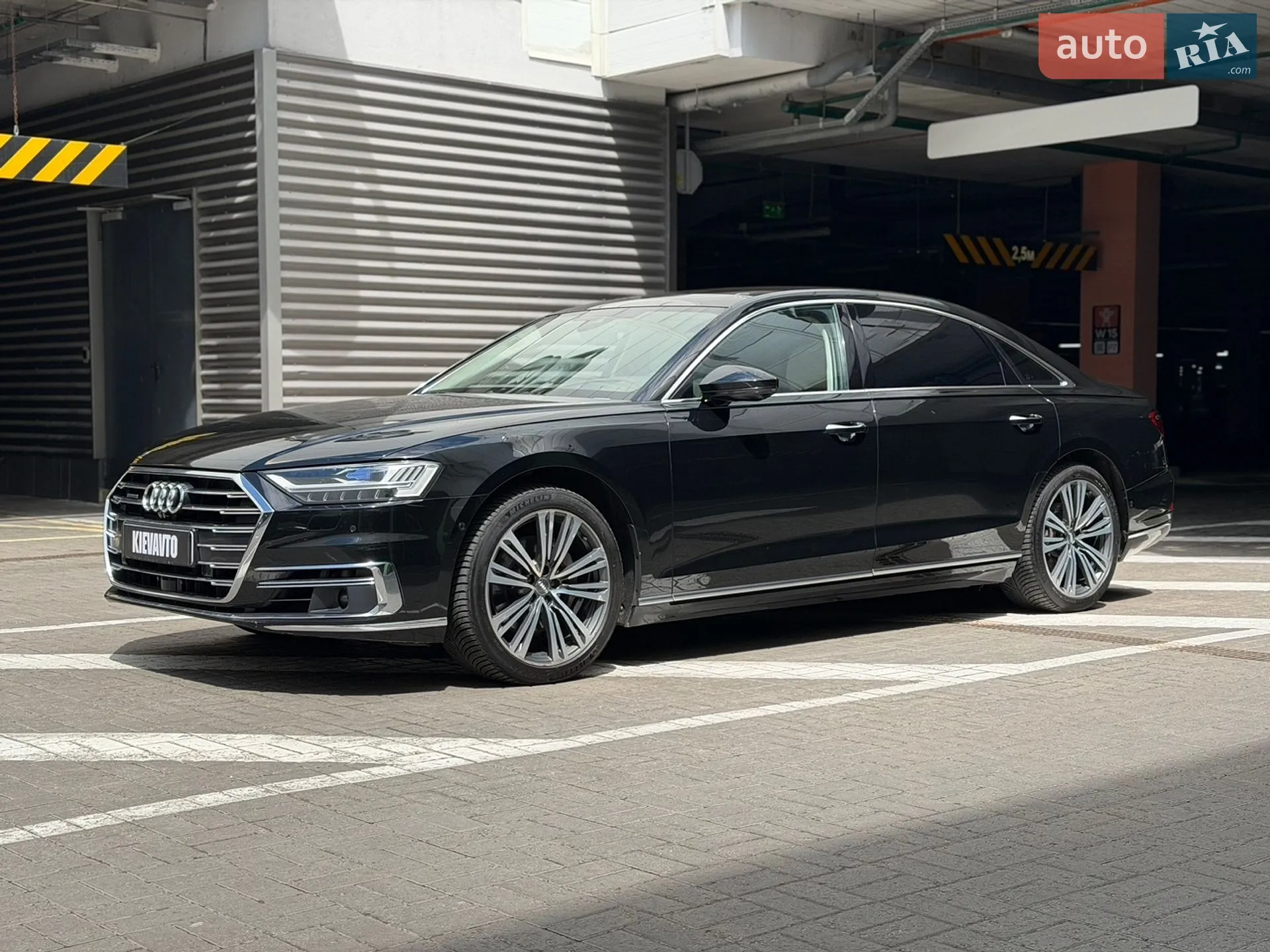 2018 Audi A8 - фото 1