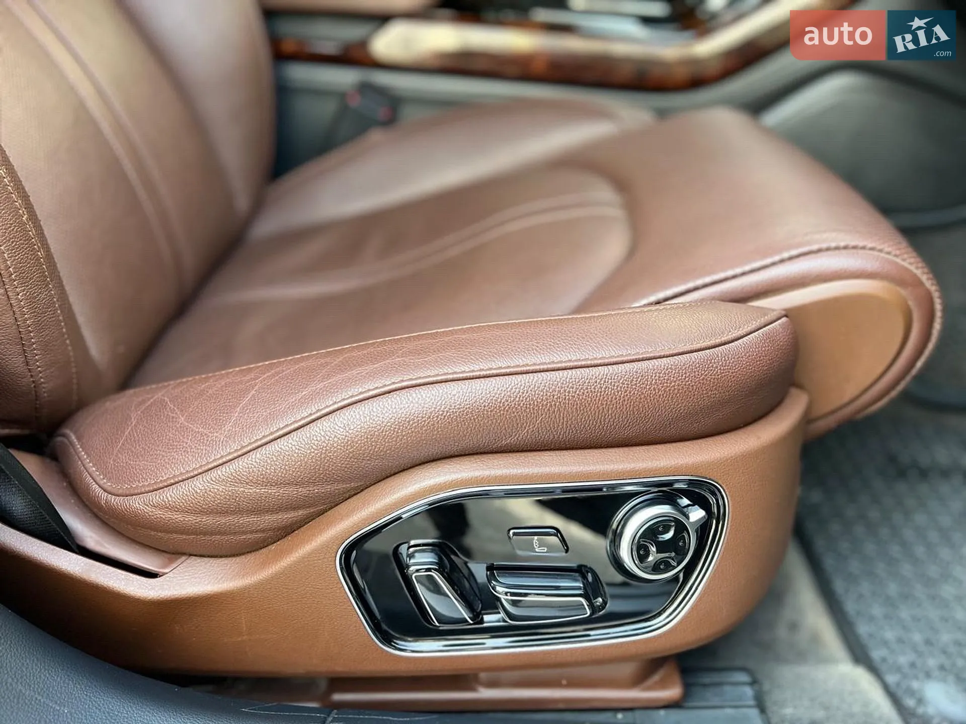 2013 Audi A8 - мініатюра 23