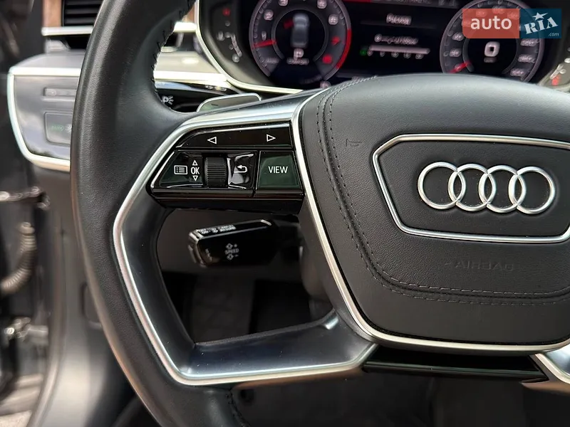 Audi A8 2018 VIN WAU8DAF83KN010633 фото оголошення 69 з 176