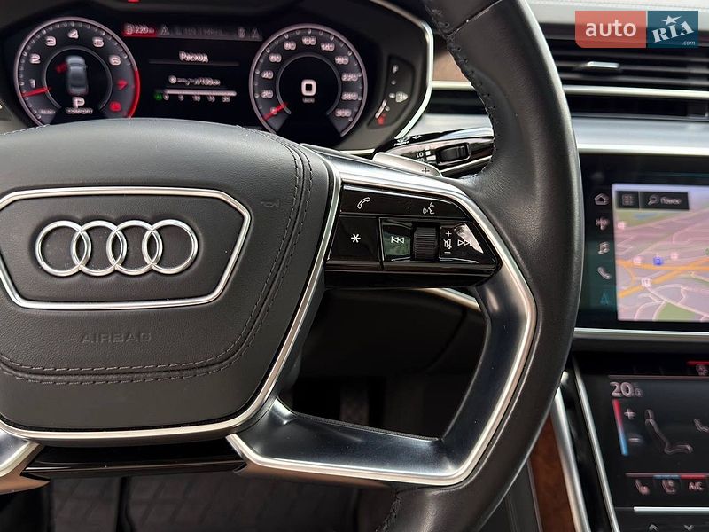 Седан Audi A8 2018 в Киеве