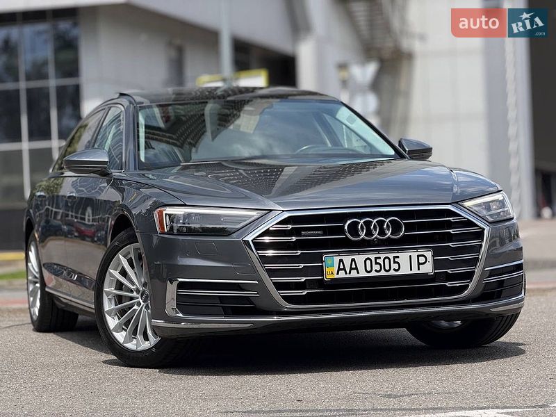 Седан Audi A8 2018 в Киеве