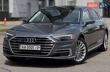 Седан Audi A8 2018 в Киеве