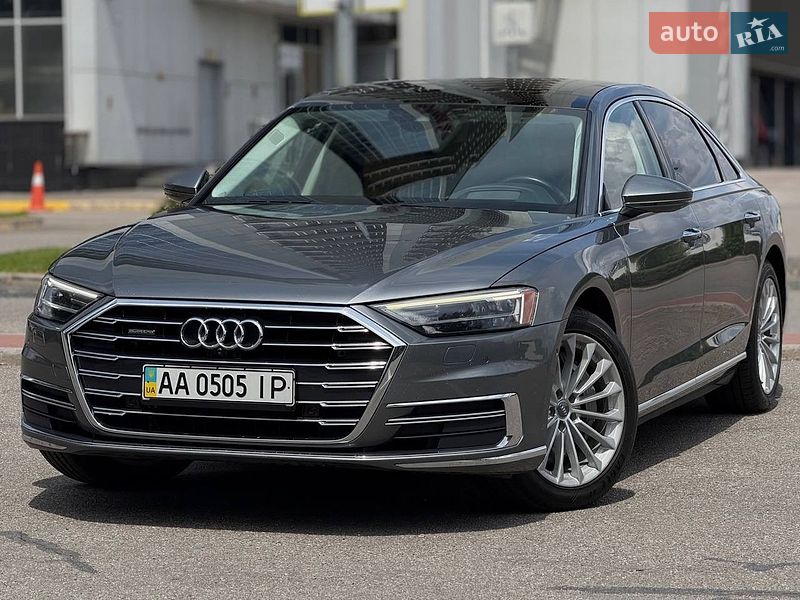 Седан Audi A8 2018 в Киеве
