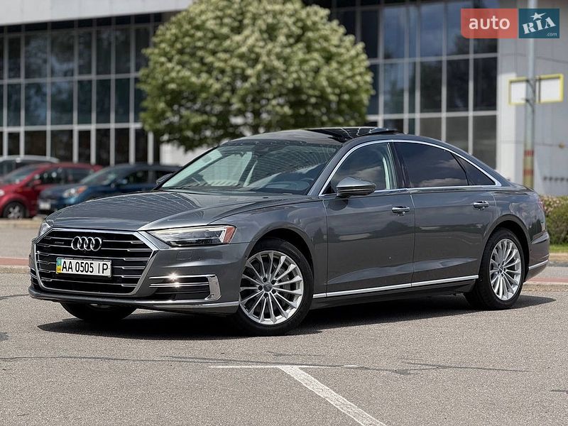 Седан Audi A8 2018 в Киеве