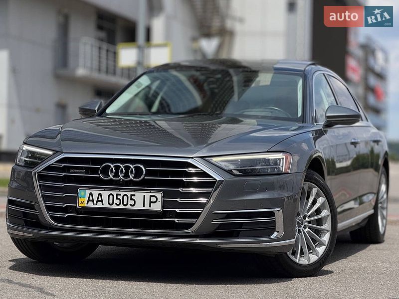 Седан Audi A8 2018 в Киеве