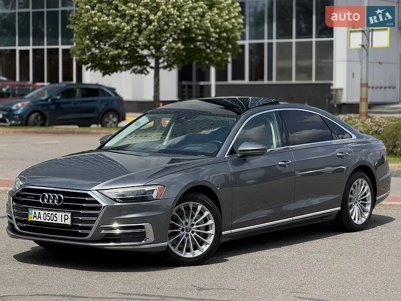 Audi A8 2018 VIN WAU8DAF83KN010633 фото оголошення 123 з 176