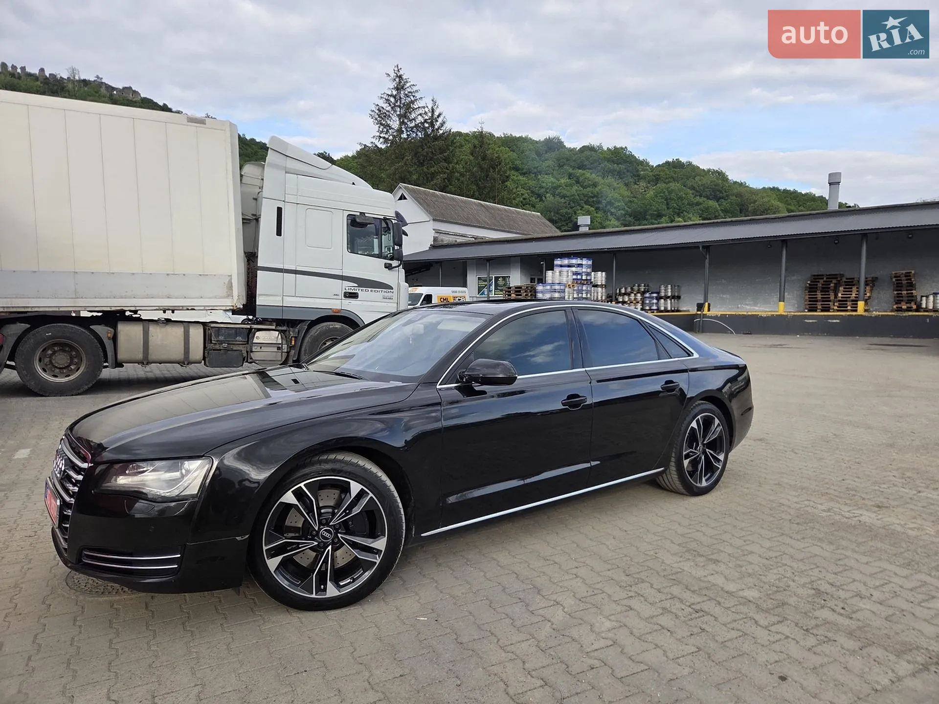 2011 Audi A8 - мініатюра 4