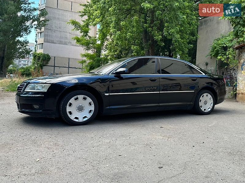 Седан Audi A8 2004 в Одесі