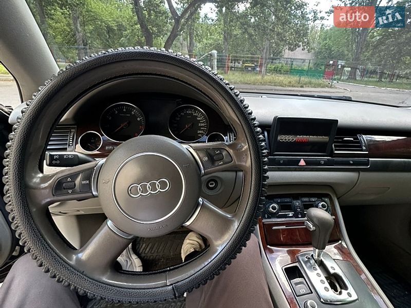 Седан Audi A8 2004 в Одессе