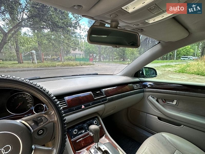 Седан Audi A8 2004 в Одессе