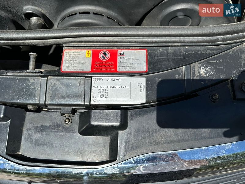 Седан Audi A8 2004 в Одессе