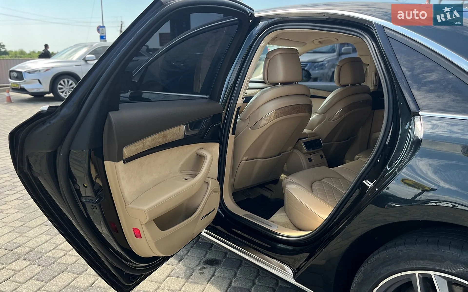 2011 Audi A8 - мініатюра 25