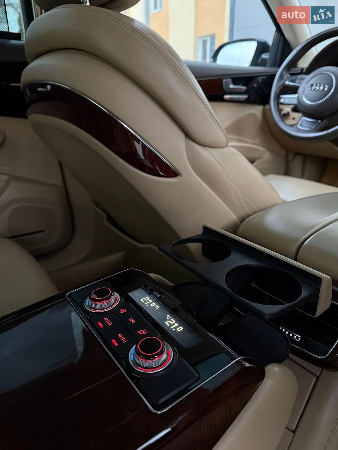 2011 Audi A8 - мініатюра 27