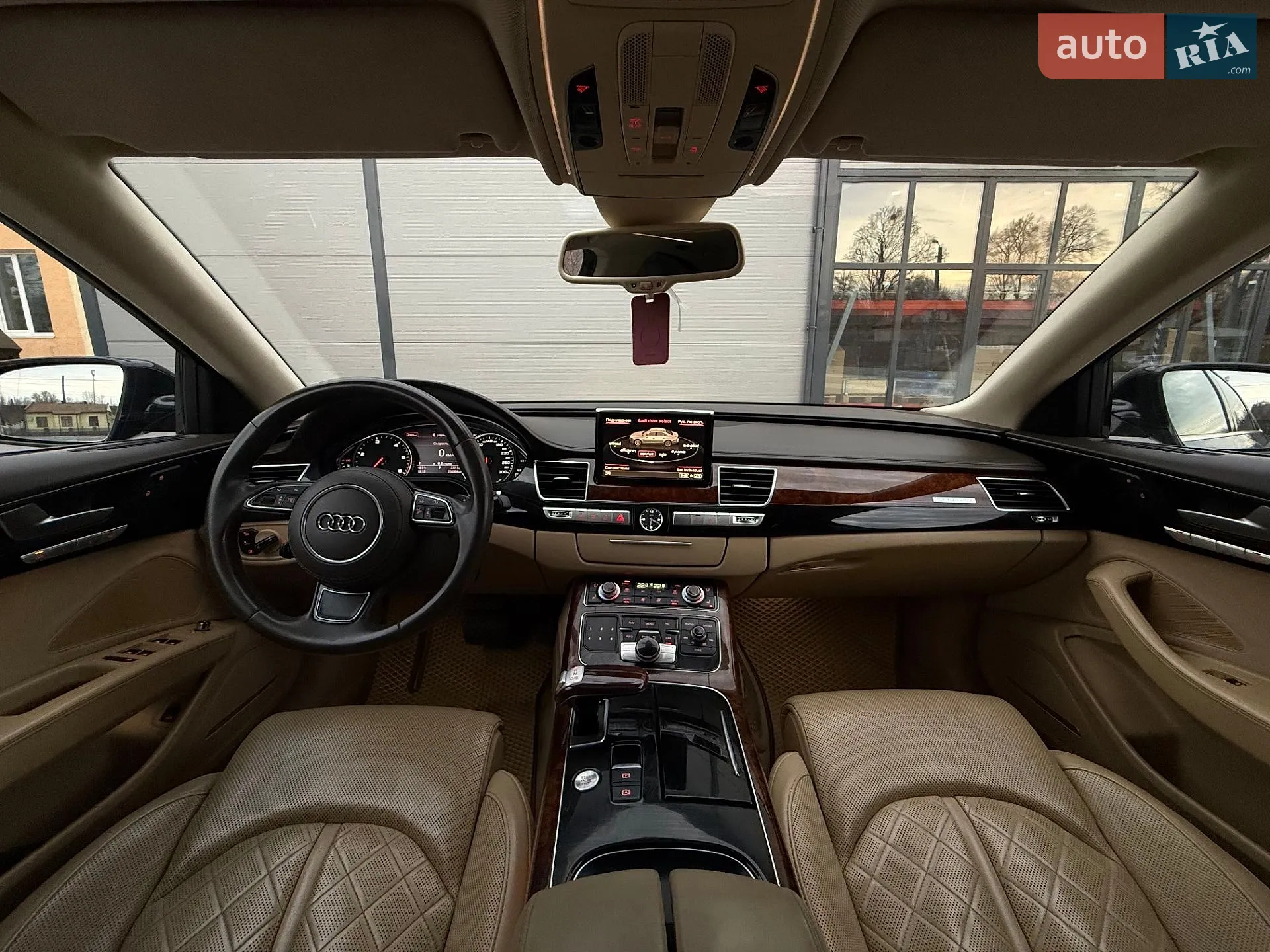 2011 Audi A8 - мініатюра 31