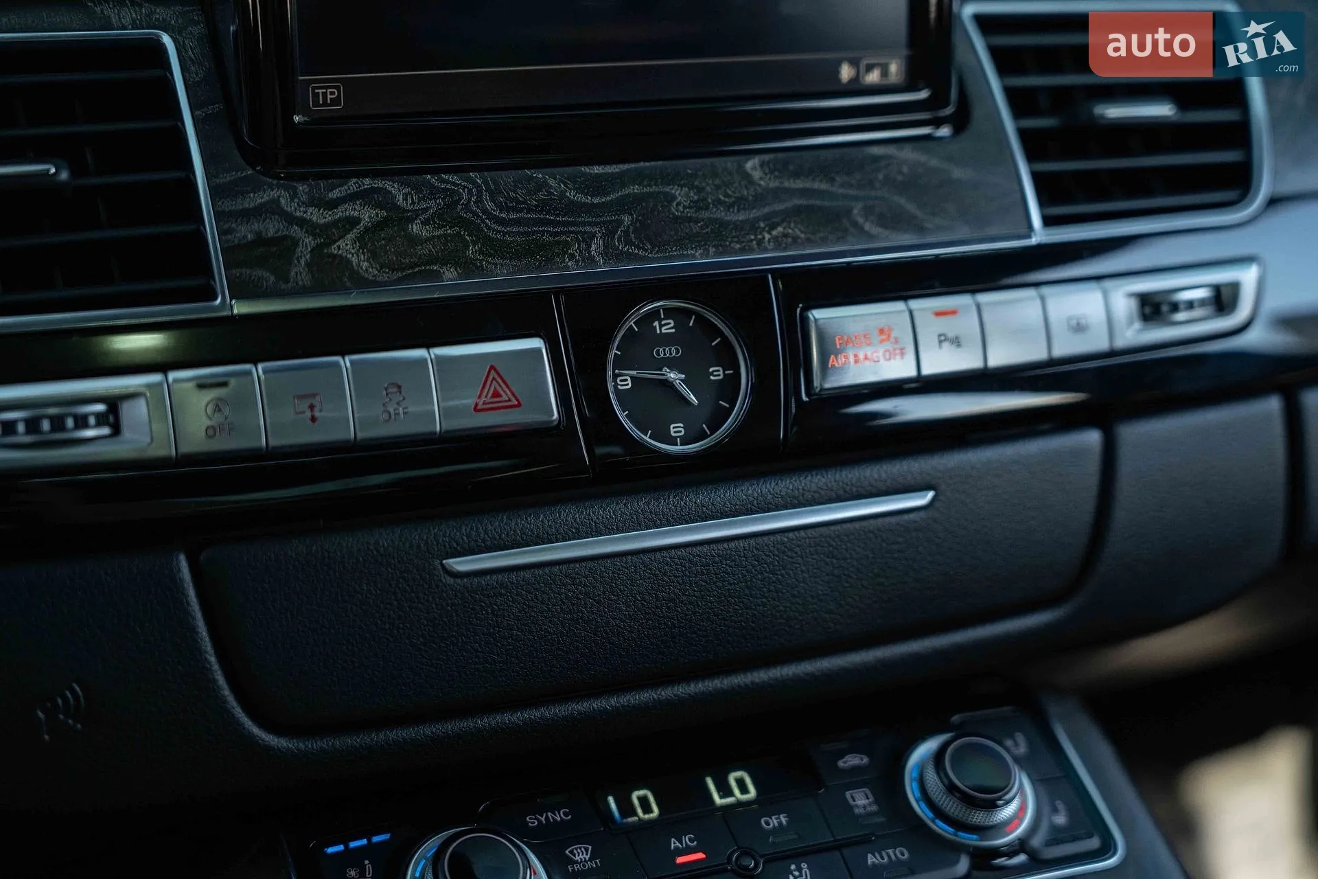 2015 Audi A8 - мініатюра 35