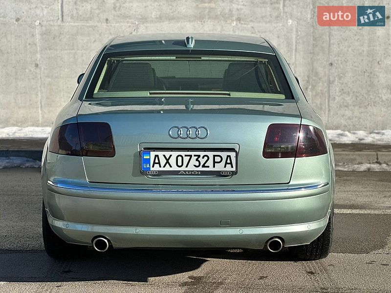 Седан Audi A8 2003 в Киеве