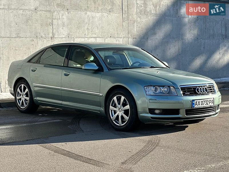 Седан Audi A8 2003 в Киеве