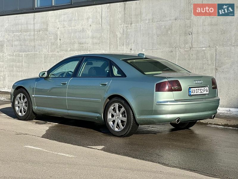 Седан Audi A8 2003 в Киеве