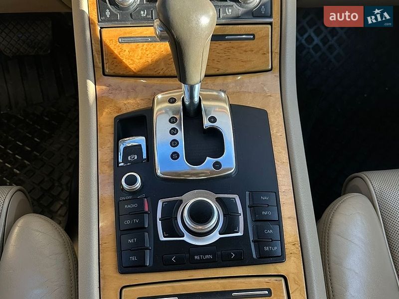 Седан Audi A8 2003 в Киеве