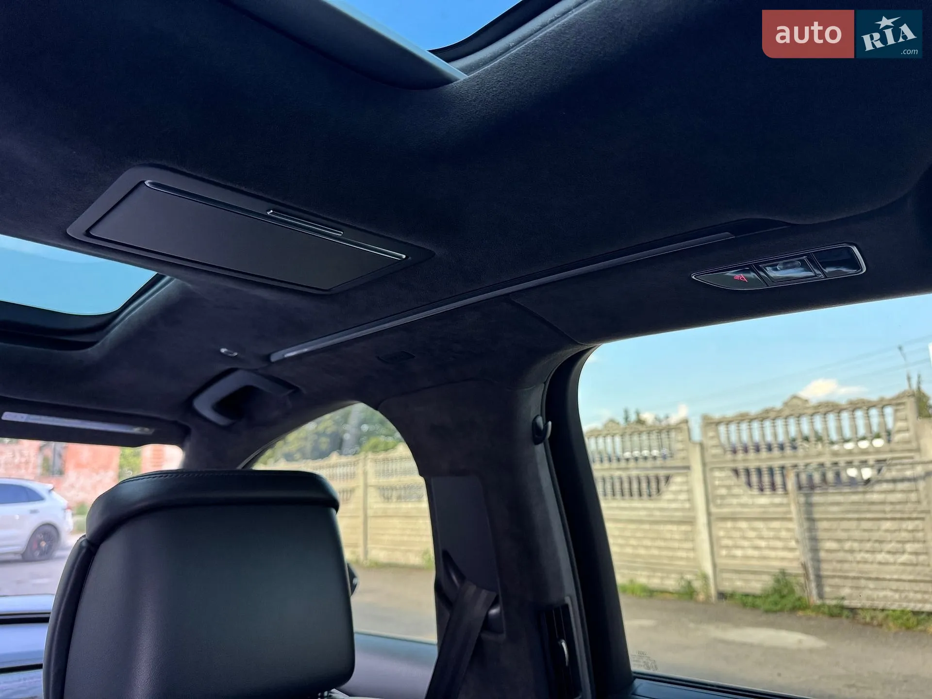 2015 Audi A8 - мініатюра 163