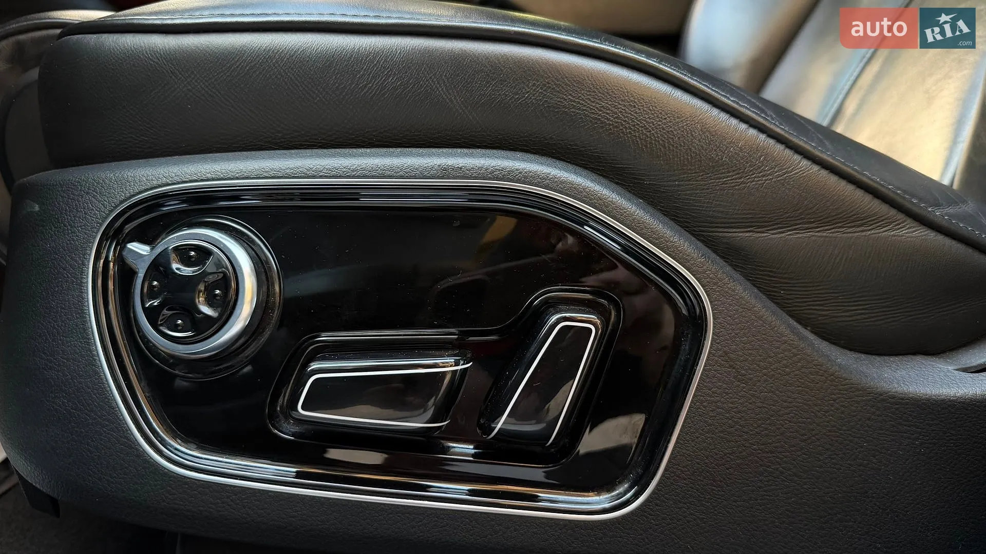 2012 Audi A8 - мініатюра 11