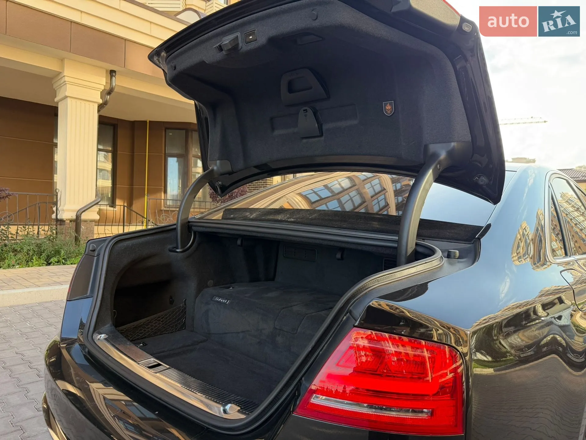 2012 Audi A8 - мініатюра 16