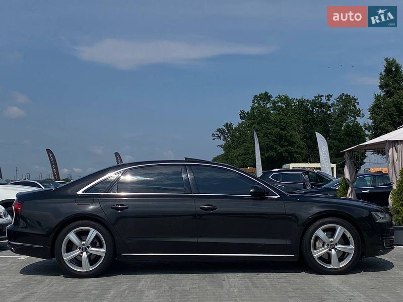 Седан Audi A8 2017 в Києві