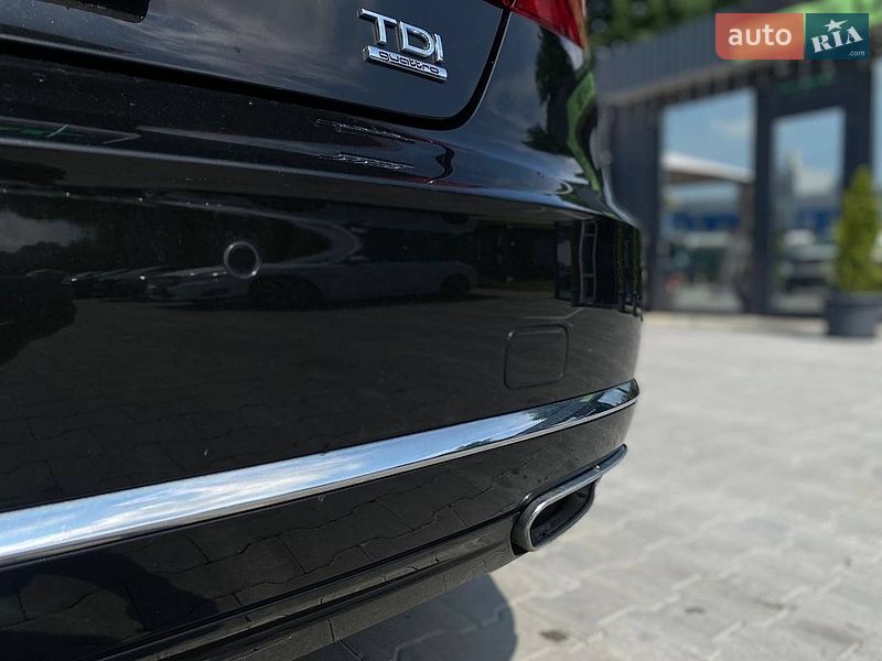 Седан Audi A8 2017 в Києві