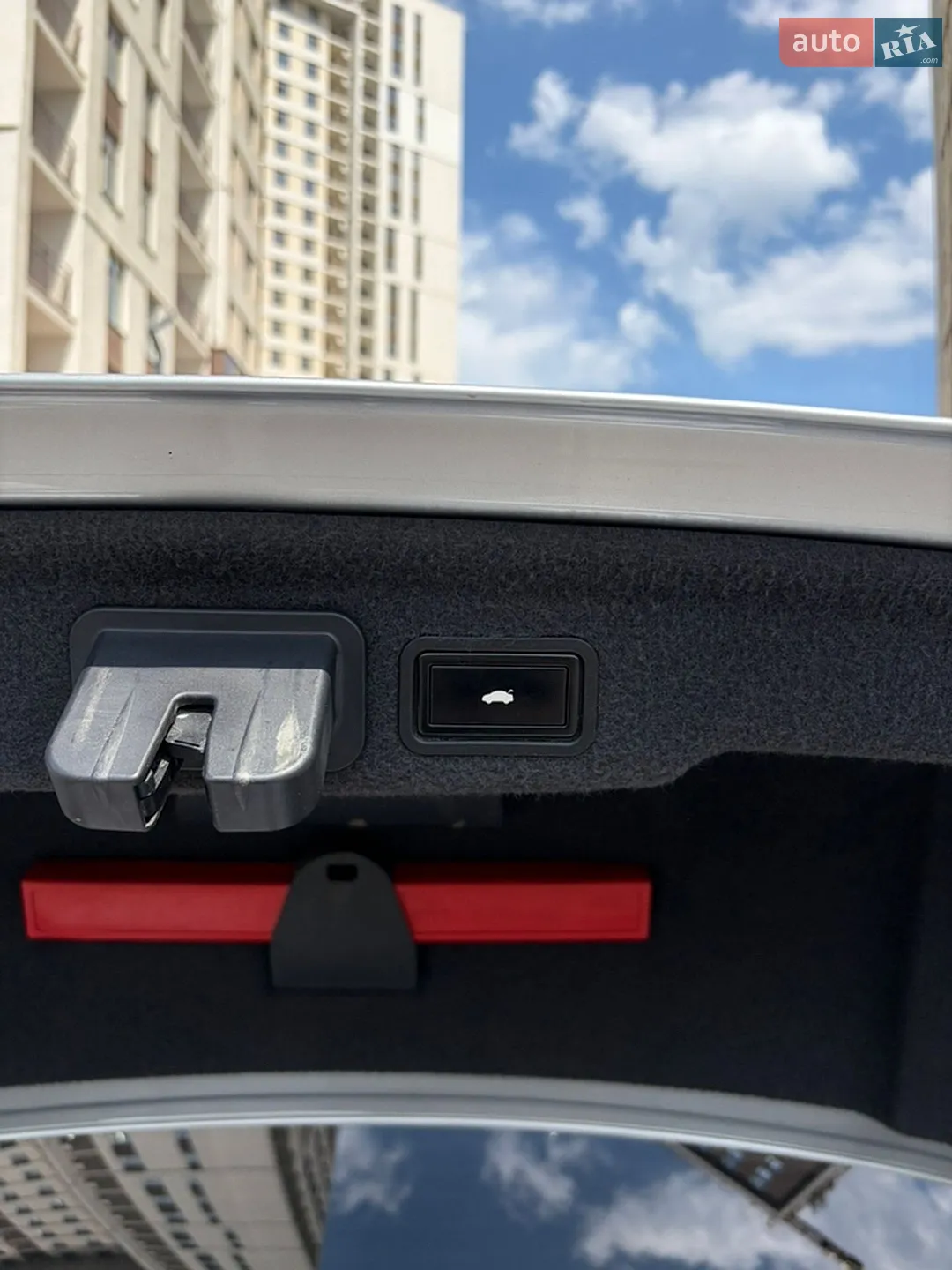 2012 Audi A8 - мініатюра 12