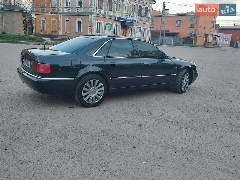 Седан Audi A8 2000 в Нежине