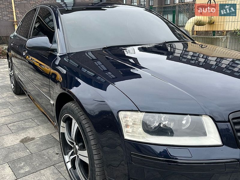 Седан Audi A8 2004 в Львове
