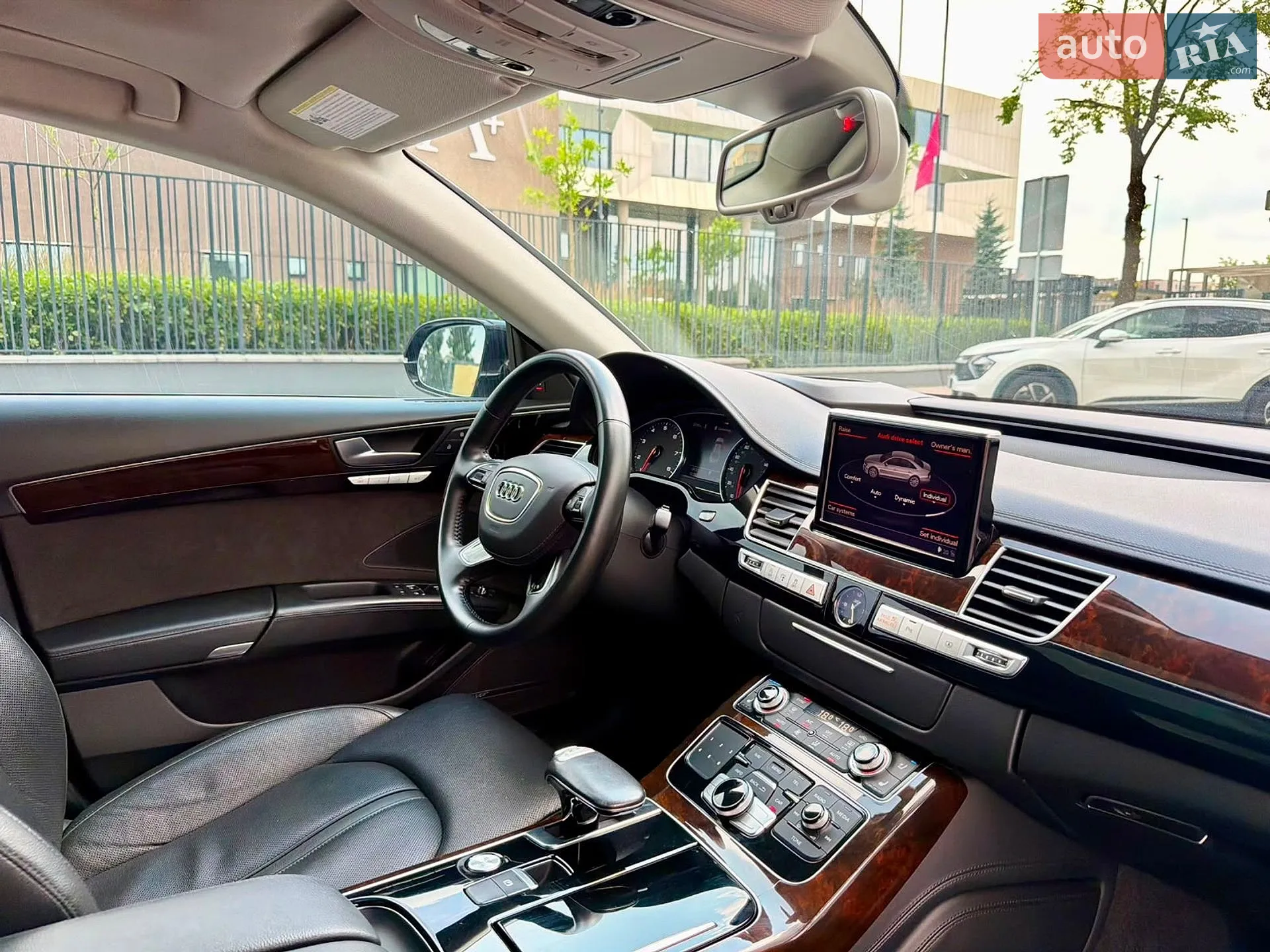 2017 Audi A8 - мініатюра 18