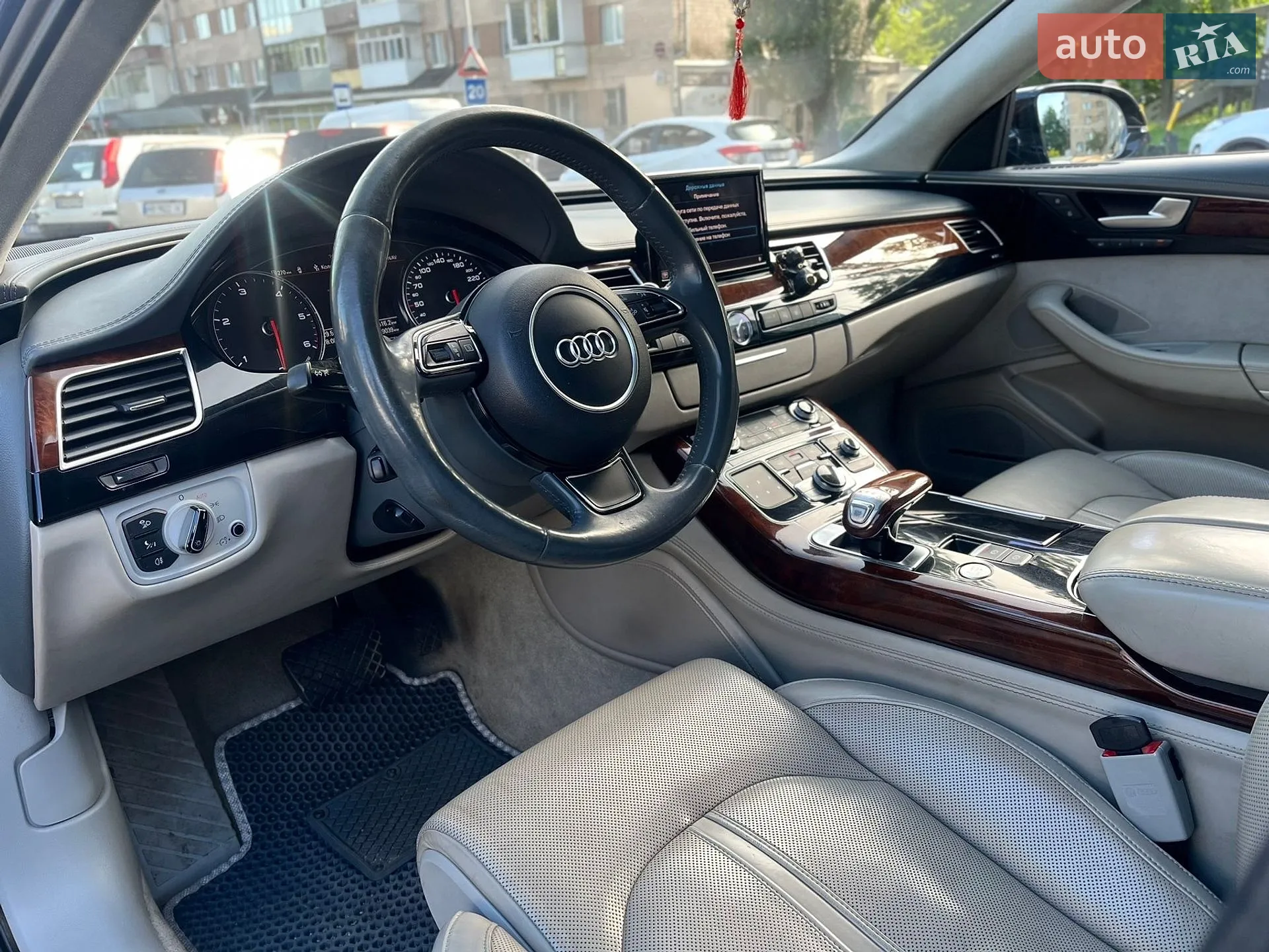 2010 Audi A8 - мініатюра 41