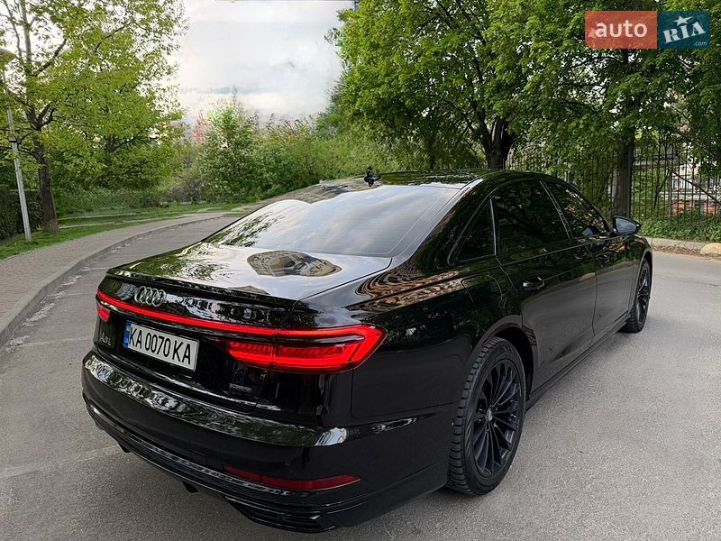 Седан Audi A8 2021 в Киеве