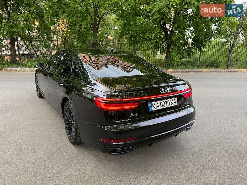Седан Audi A8 2021 в Киеве