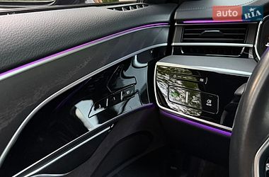 Седан Audi A8 2021 в Киеве