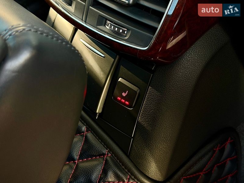 Седан Audi A8 2012 в Полтаве