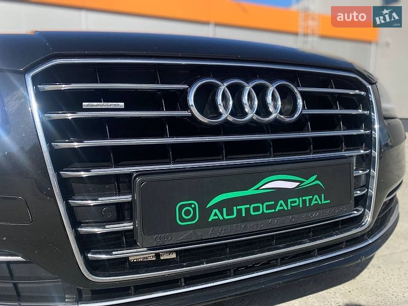 Седан Audi A8 2017 в Киеве