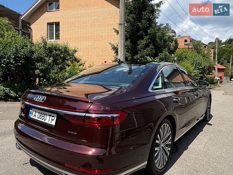 Седан Audi A8 2018 в Києві