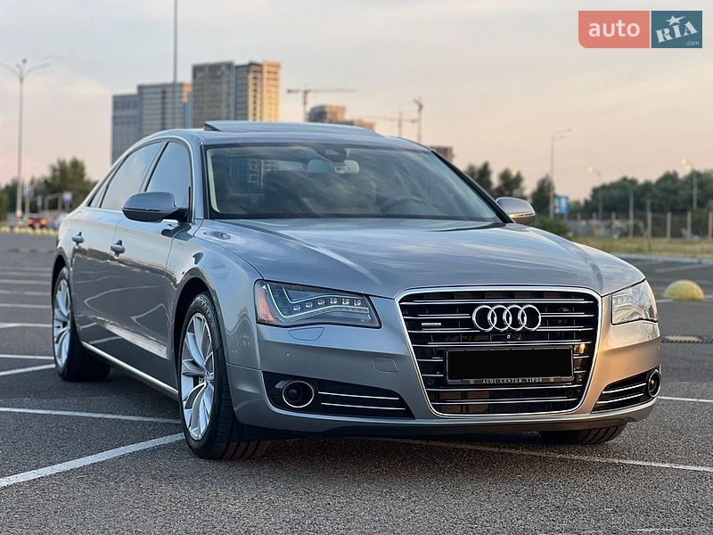 Седан Audi A8 2013 в Києві