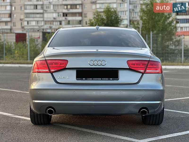 Седан Audi A8 2013 в Києві