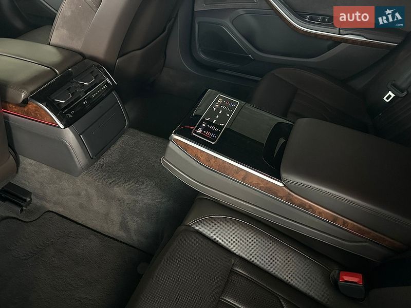 Седан Audi A8 2019 в Луцке фото 16 Седан Audi A8 2019 в Луцке
