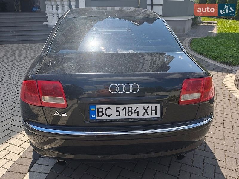 Audi A8, фото з оголошення