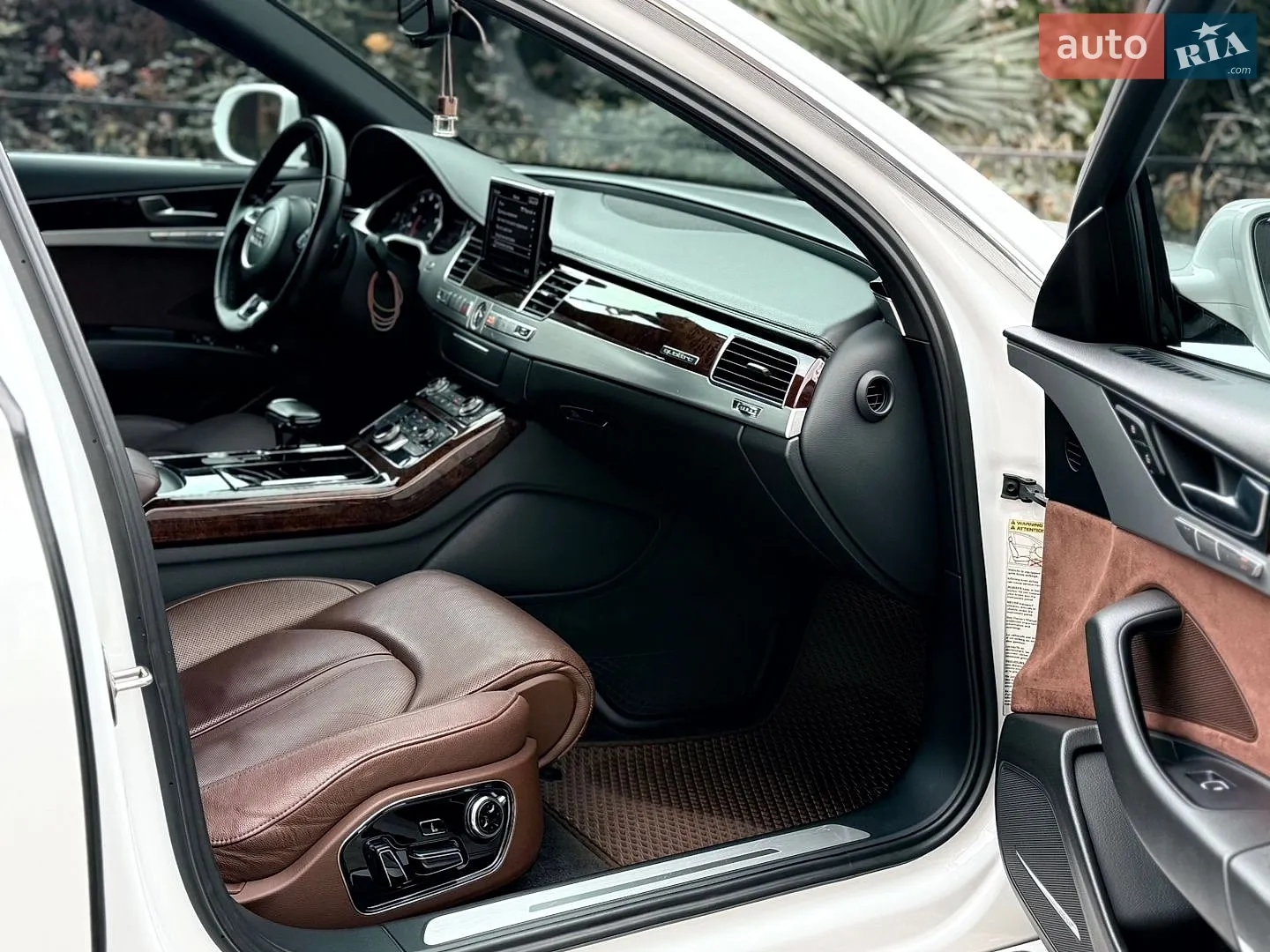 2012 Audi A8 - мініатюра 30