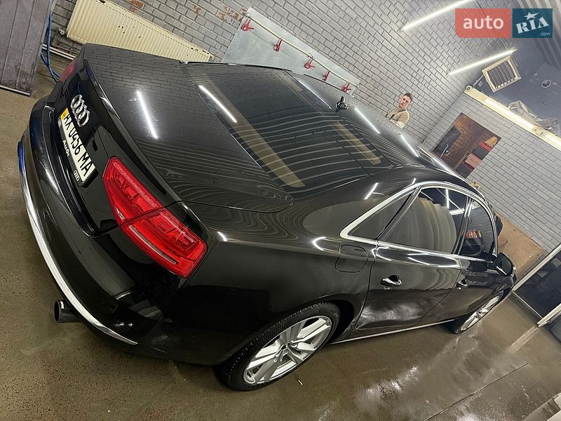 Седан Audi A8 2013 в Києві фото 2 Седан Audi A8 2013 в Києві